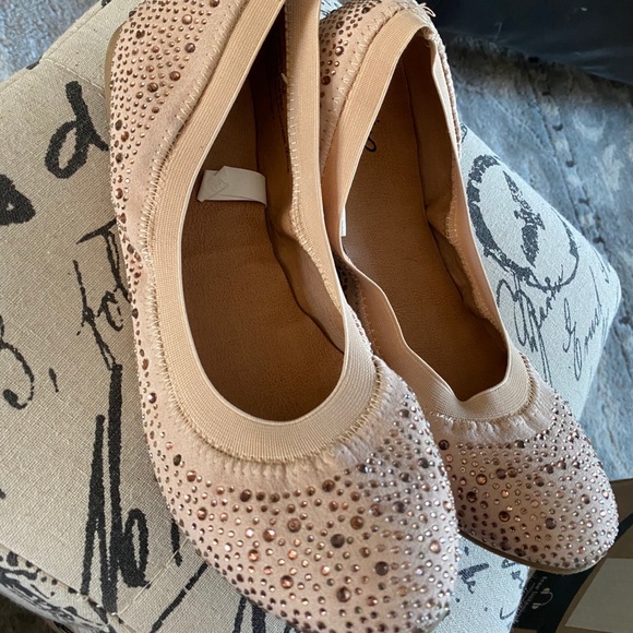 Women’s flats - Picture 1 of 2
